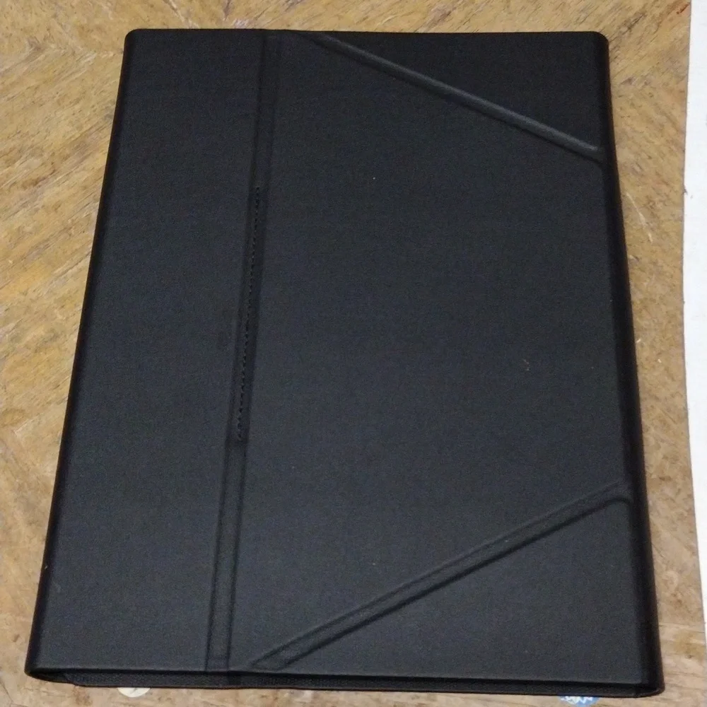 Insignia Folio case for 10.2 - 11